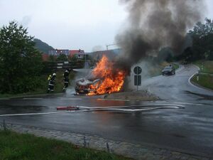 Brennendes Fahrzeug von Harald Wolber.jpg
