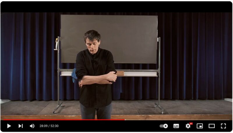 Datei:Grundkurs - 4. Folge Martin von Mackensen, 2021.jpg